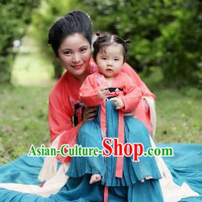 Chinese Traditional Tang Dynasty Clothing for Women