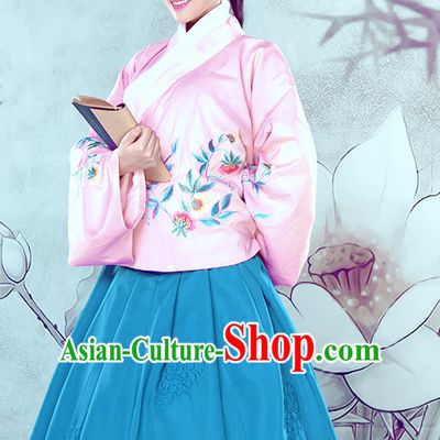 Chinese TV Drama Princess Costume Ancient Theatrical Costumes Historical Clothing and Hair Jewelry Complete Set for Women
