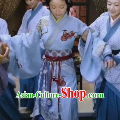 Traditional Chinese Princess Hanfu Clothing Long Robe and Hair Jewelry Complete Set