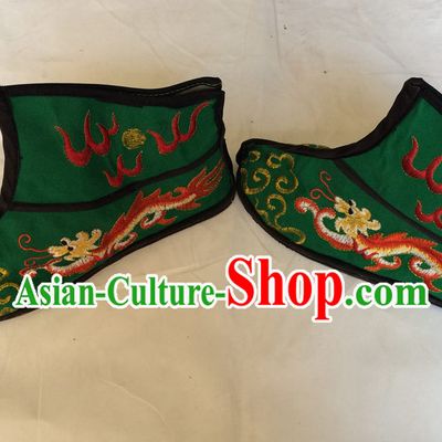 China Beijing Opera Embroidered Dragon Shoes