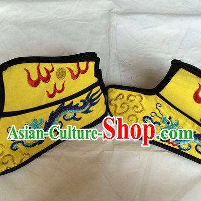 China Beijing Opera Embroidered Dragon Shoes