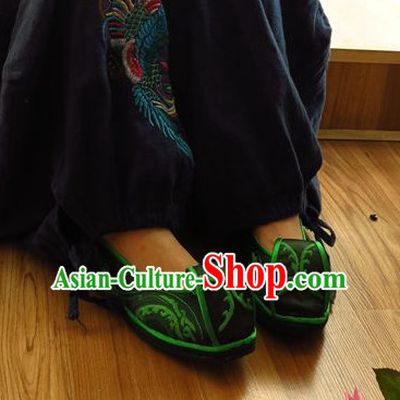Chinese Handmade Embroidered Shoes Wedding Shoes Kung Fu Wushu Shoes Womens Shoes Opera Shoes Hanfu Shoes Dance Shoes