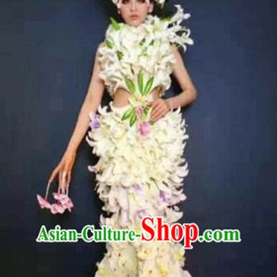 Parade Quality Peacock Feather Dance Costumes Popular Ostrich Feathers Fancy Costume Angel Wings Costume Complete Set