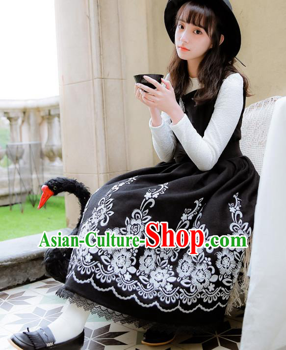 Traditional Classic White Silk Pajamas Heavy Lace Embroidery Evening Dress Restoring Garment Skirt Braces Skirt