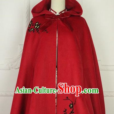 Traditional Classic Chinese Elegant Women Costume Hanfu Woolen Cloak, Restoring Ancient Embroider Plum Blossom Cape for Women