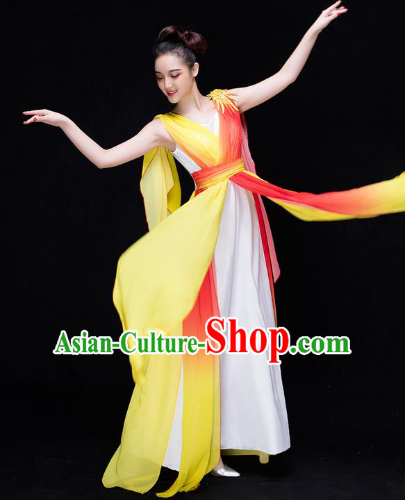 Traditional Chinese Yangge Fan Dancing Costume