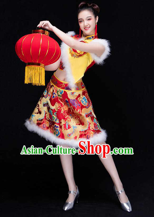 Traditional Chinese Yangge Fan Dancing Costume
