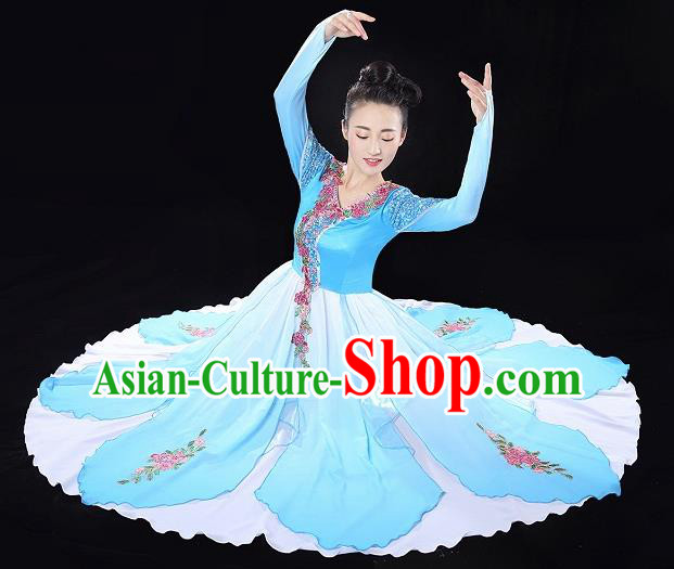 Traditional Chinese Yangge Fan Dancing Costume