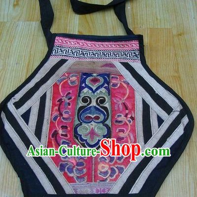 Traditional Chinese Miao Nationality Palace Handmade Embroidery Bag Hmong Handmade Embroidery Hanging Package for Women
