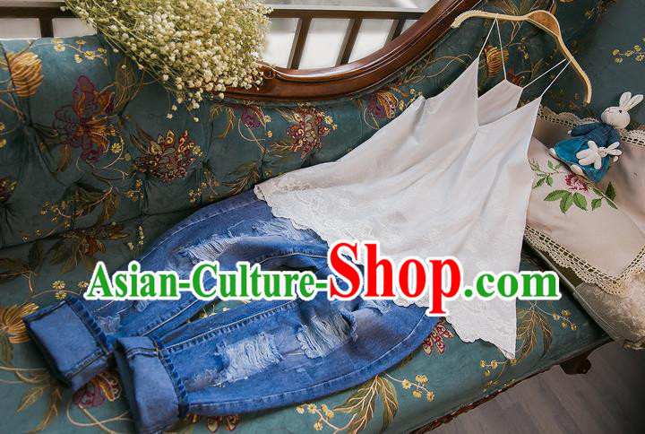 Traditional Classic White Silk Pajamas Heavy Lace Embroidery Evening Dress Restoring Garment Skirt Braces Skirt Traditional Classic White Silk Pajamas Heavy Lace Embroidery Evening Dress Restoring Garment Skirt Braces Skirt