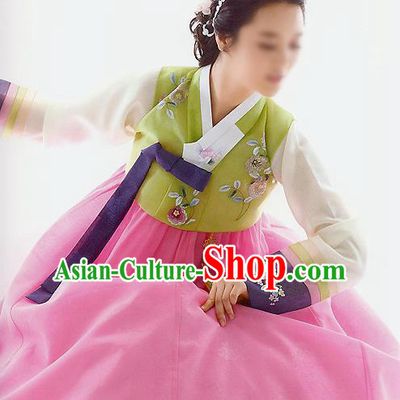 Traditional Korean Costumes Imperial Consort Wedding Green Blouse and Pink Dress, Asian Korea Hanbok Court Bride Embroidered Clothing for Women