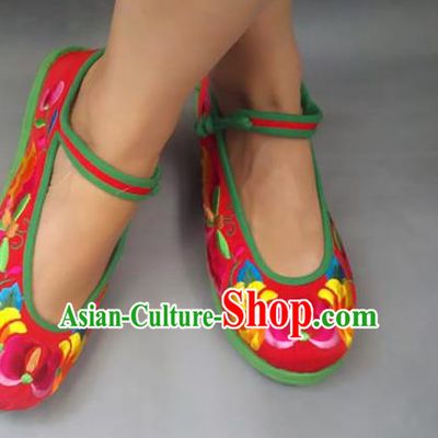 Traditional Chinese National Red Cloth Shoes Embroidered Shoes, China Handmade Shoes Hanfu Embroidery Flower Shoes for Women