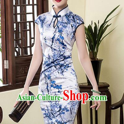 Traditional Chinese National Costume Plated Buttons Printing Wintersweet Qipao, China Tang Suit Chirpaur Silk Cheongsam for Women