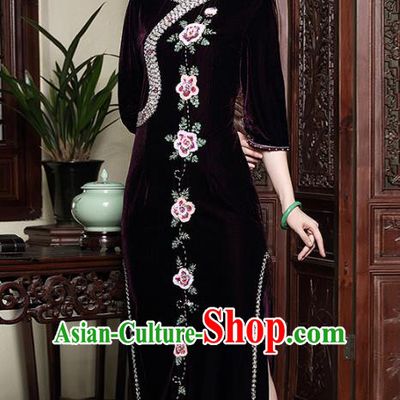 Traditional Ancient Chinese Young Lady Retro Purple Velvet Stand Collar Cheongsam, Asian Republic of China Qipao Tang Suit Dress for Women