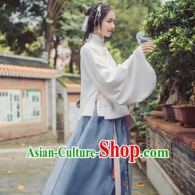 Asian China Ming Dynasty Palace Lady Embroidered Chrysanthemum Costume, Traditional Ancient Chinese Princess Elegant Hanfu Blouse and Skirt for Women