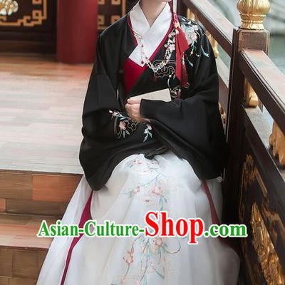 Asian China Ming Dynasty Princess Costume Embroidered Black Blouse and White Skirt, Traditional Ancient Chinese Elegant Princess Hanfu Clothing for Women