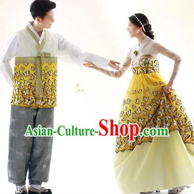 Traditional Korean Costumes Bride and Bridegroom Formal Attire Ceremonial Yellow Clothes, Korea Hanbok Court Embroidered Clothing for Women for Men