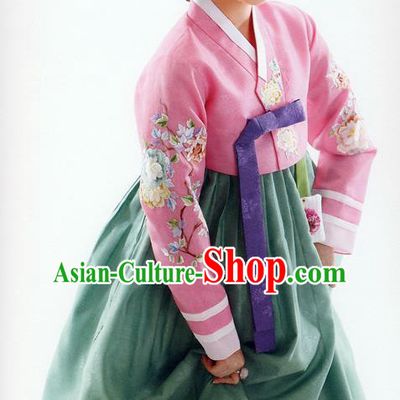 Traditional Korean Costumes Bride Formal Attire Ceremonial Pink Blouse and Green Dress, Korea Hanbok Court Embroidered Clothing for Women