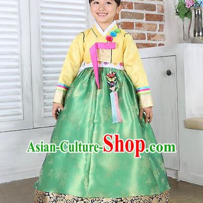 Traditional Korean Handmade Formal Occasions Costume Embroidered Baby Brithday Girls Yellow Blouse and Green Dress Hanbok Clothing