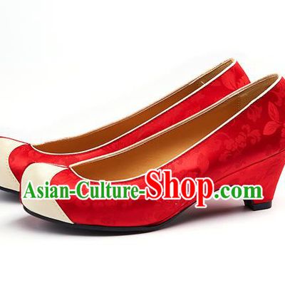 Traditional Korean National Wedding Embroidered Red Shoes, Asian Korean Hanbok Bride Embroidery Satin Shoes for Women