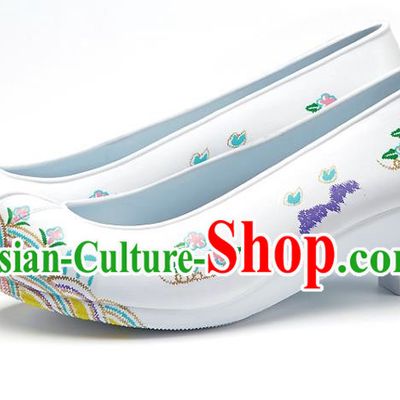 Traditional Korean National Wedding Embroidered White Shoes, Asian Korean Hanbok Bride Embroidery Satin Shoes for Women