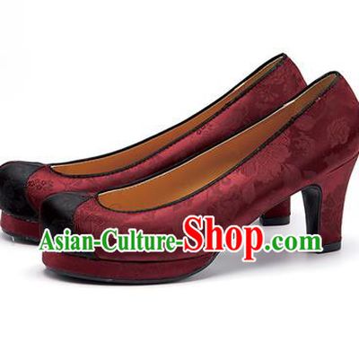 Traditional Korean National Wedding Embroidered Dark Red High-heeled Shoes, Asian Korean Hanbok Bride Embroidery Satin Shoes for Women