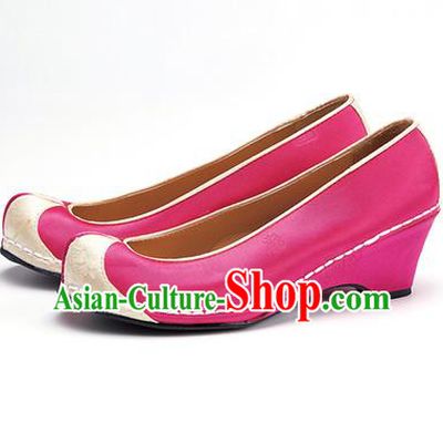 Traditional Korean National Wedding Embroidered Shoes, Asian Korean Hanbok Bride Embroidery Rosy Satin Shoes for Women