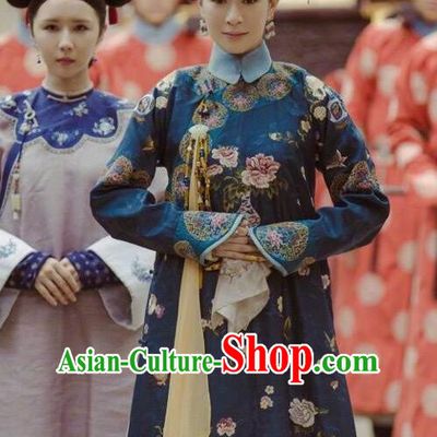 Story of Yanxi Palace Traditional Chinese Qing Dynasty Imperial Concubine Costume, Asian China Ancient Manchu Palace Lady Embroidered Clothing for Women