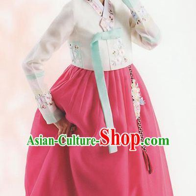 Korean National Handmade Formal Occasions Wedding Bride Clothing Hanbok Costume Embroidered White Blouse and Pink Dress for Women