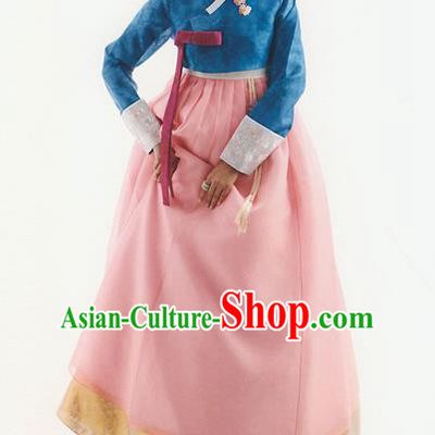 Korean National Handmade Formal Occasions Wedding Bride Clothing Hanbok Costume Embroidered Blue Blouse and Pink Dress for Women