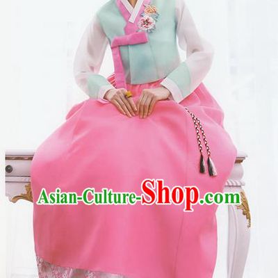 Korean National Handmade Formal Occasions Wedding Bride Clothing Embroidered Green Blouse and Pink Dress Palace Hanbok Costume for Women