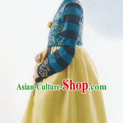 Korean National Handmade Formal Occasions Wedding Bride Clothing Embroidered Green Blouse and Yellow Dress Palace Hanbok Costume for Women