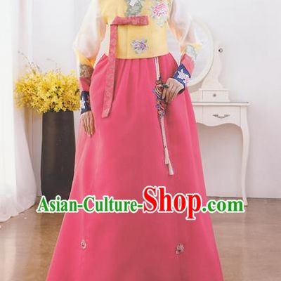 Korean National Handmade Formal Occasions Wedding Bride Clothing Embroidered Yellow Blouse and Pink Dress Palace Hanbok Costume for Women