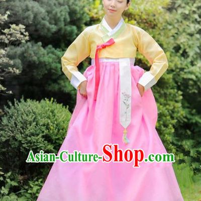 Korean National Handmade Formal Occasions Bride Clothing Hanbok Costume Embroidered Yellow Blouse and Pink Dress for Women