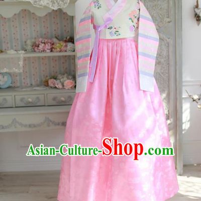 Korean National Handmade Formal Occasions Bride Clothing Hanbok Costume Embroidered White Blouse and Pink Dress for Women