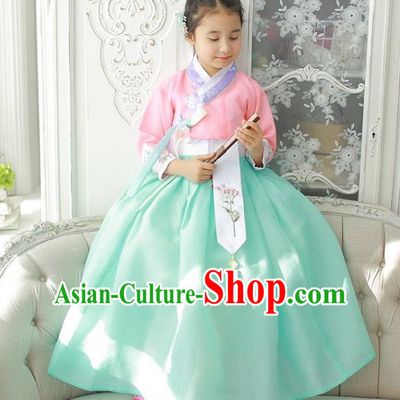 Asian Korean National Handmade Formal Occasions Wedding Girls Clothing Embroidered Pink Blouse and Green Dress Palace Hanbok Costume for Kids