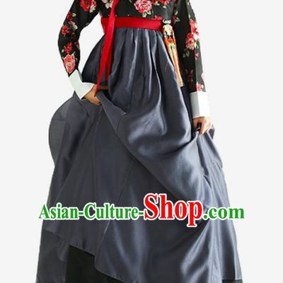 Asian Korean National Handmade Wedding Clothing Palace Bride Hanbok Costume Embroidered Black Blouse and Dress for Women