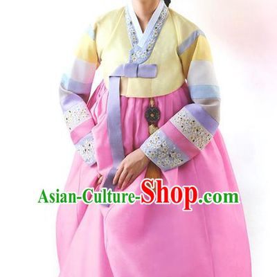 Top Grade Korean National Handmade Wedding Palace Bride Hanbok Costume Embroidered Yellow Blouse and Pink Dress for Women