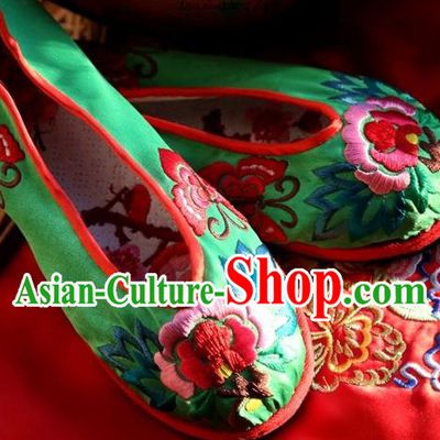 Asian Chinese Traditional Shoes Bride Green Embroidered Shoes, China Peking Opera Handmade Embroidery Peony Shoe Hanfu Princess Shoes for Women