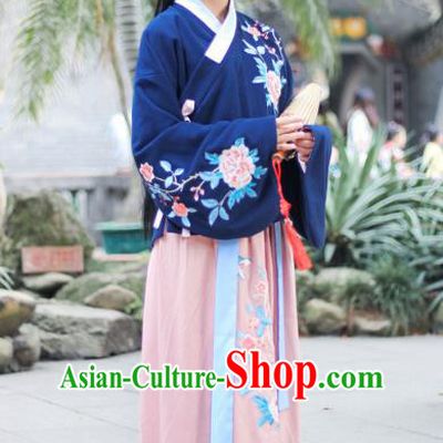 Traditional Chinese Ming Dynasty Princess Clothing, Ancient Palace Lady Hanfu Embroidered Peony Costume for Women