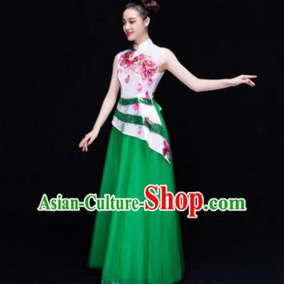 Traditional Chinese Modern Dance Costume, Opening Dance Chorus Singing Group Green Dress Clothing for Women