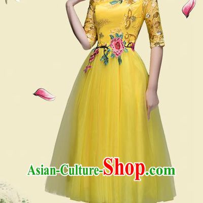 Traditional Chinese Classical Dance Fan Dance Costume, China Yangko Dance Yellow Dress Clothing for Women