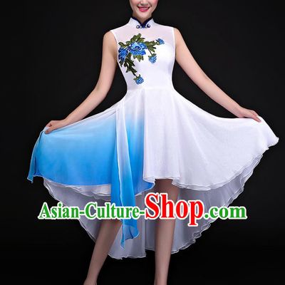 Traditional Chinese Classical Fan Dance Embroidered White Cheongsam Dress, China Yangko Folk Dance Clothing for Women