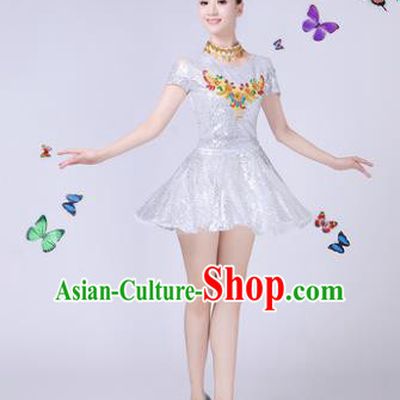 Traditional Chinese Modern Dance Opening Dance Jazz Dance White Paillette Clothing Folk Dance Chorus Costume for Women