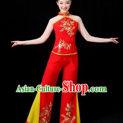 Traditional Chinese Yangge Fan Dance Embroidered Red Uniform, China Classical Folk Yangko Drum Dance Clothing for Women