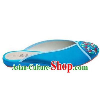 Traditional Chinese National Bride Blue Embroidered Slippers, China Handmade Embroidery Flowers Shoes for Women