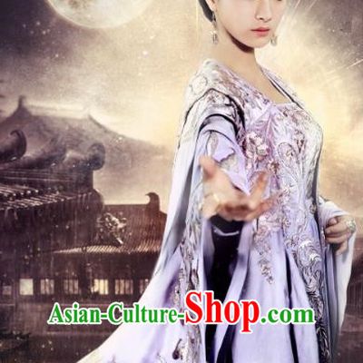 Traditional Chinese Tang Dynasty Imperial Concubine Embroidered Clothing Palace Lady Costume and Headpiece Complete Set for Women