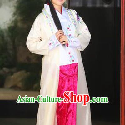 Traditional Ancient Chinese Female Costume, Elegant Hanfu Clothing Chinese Ming Dynasty Imperial Emperess Embroidered Plum Blossom Clothing for Women