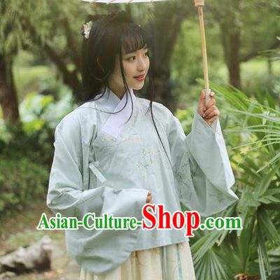 Traditional Ancient Chinese Female Costume Blouse, Elegant Hanfu Clothing Chinese Ming Dynasty Palace Lady Embroidered Short Coat Clothing for Women
