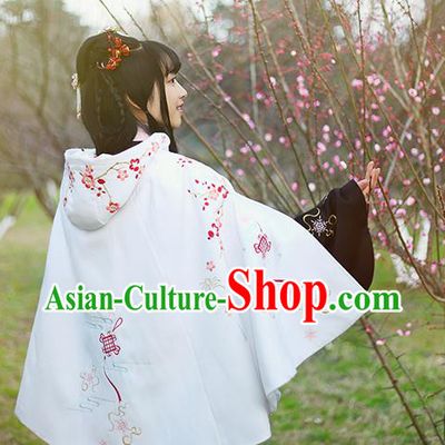 Traditional Ancient Chinese Female Costume Woolen Cardigan, Elegant Hanfu Short Cloak Chinese Ming Dynasty Palace Lady Embroidered Plum Blossom Hooded White Cape Clothing for Women
